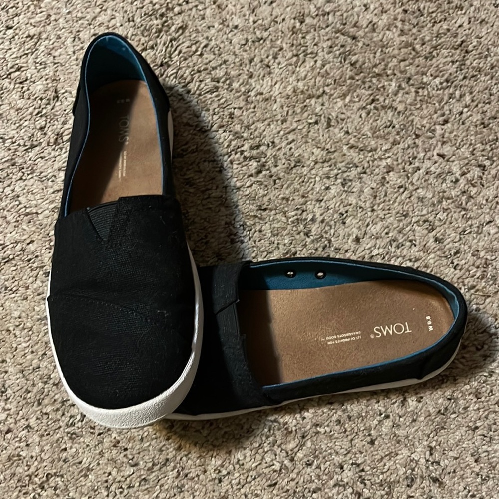 Women’s Toms like new condition